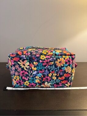 Liberty London Dreams of Summer Nylon Makeup Toiletry Zip Bag 7” x 3.5” x 4” NEW